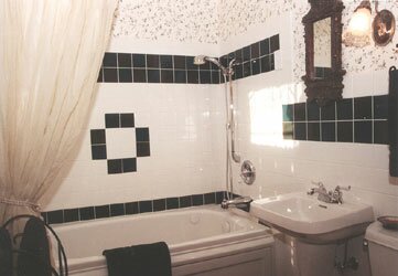 Autumnwood Bath