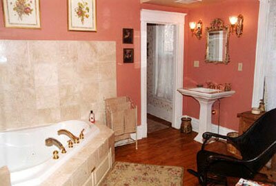 Summer Suite Bath